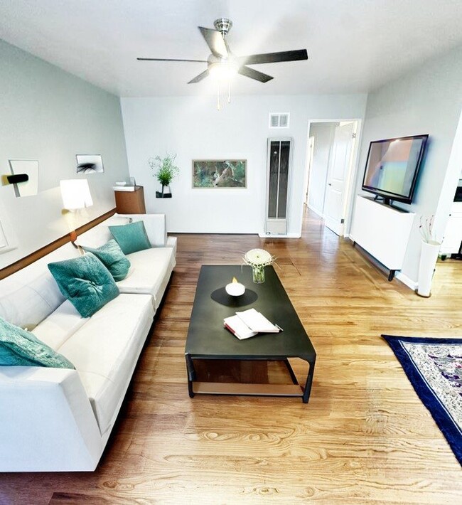 Photo - Hawthorne Apartments