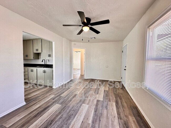 Photo - 3516 S St Clair Ave