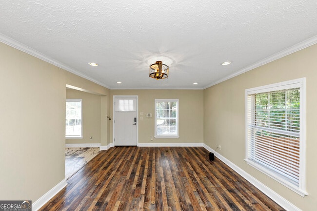 Photo - 1810 Evans Dr SW