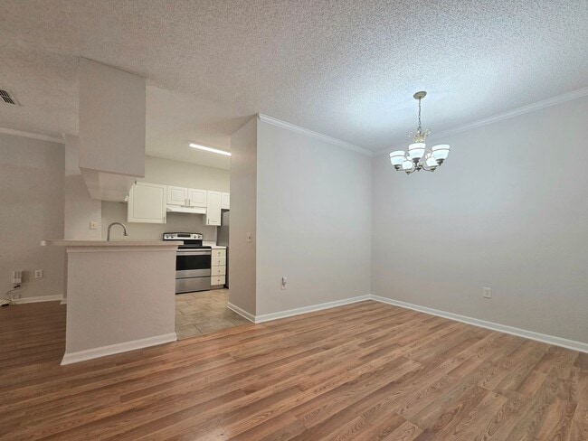 Photo - 1323 Arbor Lakes Cir