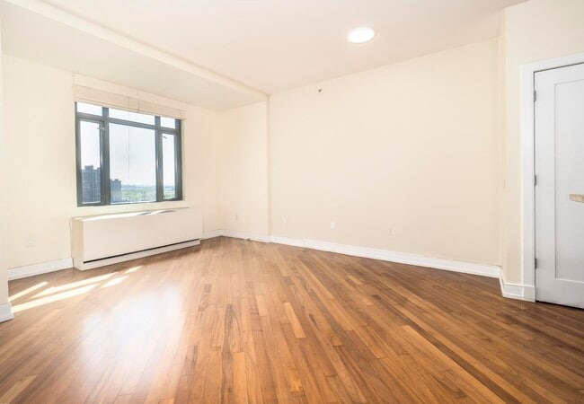 Building Photo - 105 Greene St Unit 1505