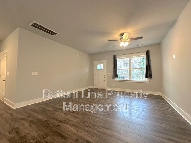 Photo - 3814 Starmount Ave