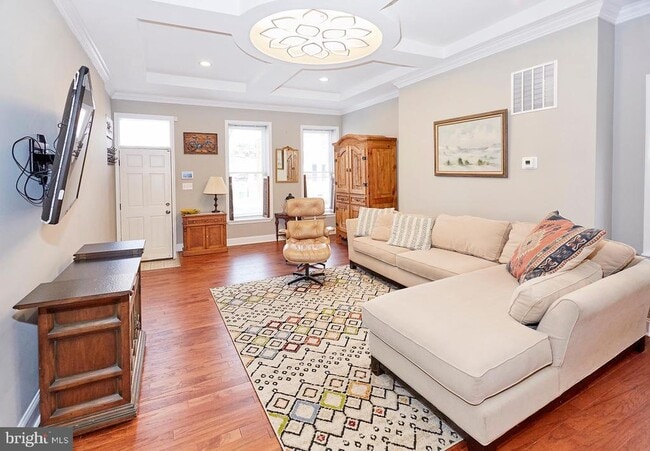 Photo - 112 S Calhoun St