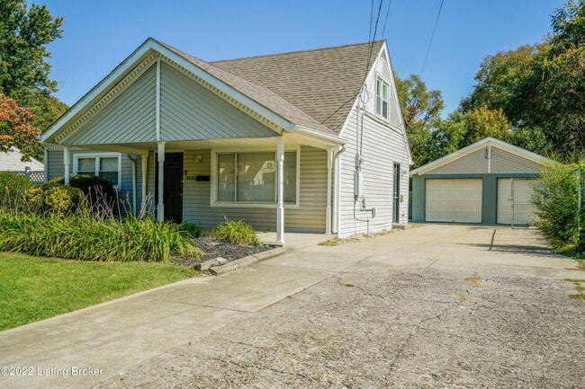 Photo - 9335 Donerail Way