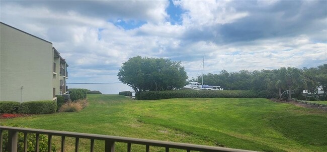 Building Photo - 1515 Pinellas Bayway S Unit 30