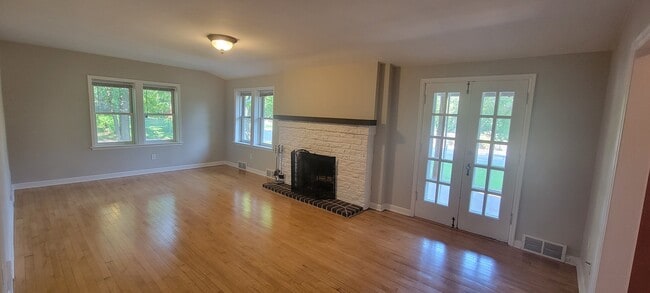 Photo - 19101 Delton Ave