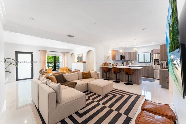 Building Photo - 2485 SW 19th Ter