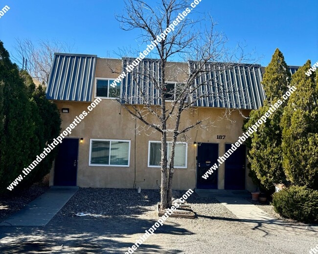 Building Photo - 187 Monte Largo Dr NE Unit 1