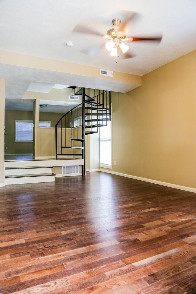 Photo - 512 S Main Ave Unit C