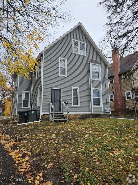 Building Photo - 622 Payne Ave Unit Upper Rental