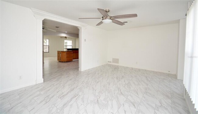 Photo - 1313 Mango Ave