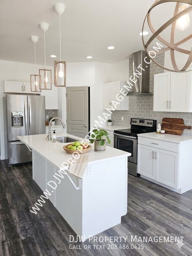 Photo - 1594 S Pilar Wy