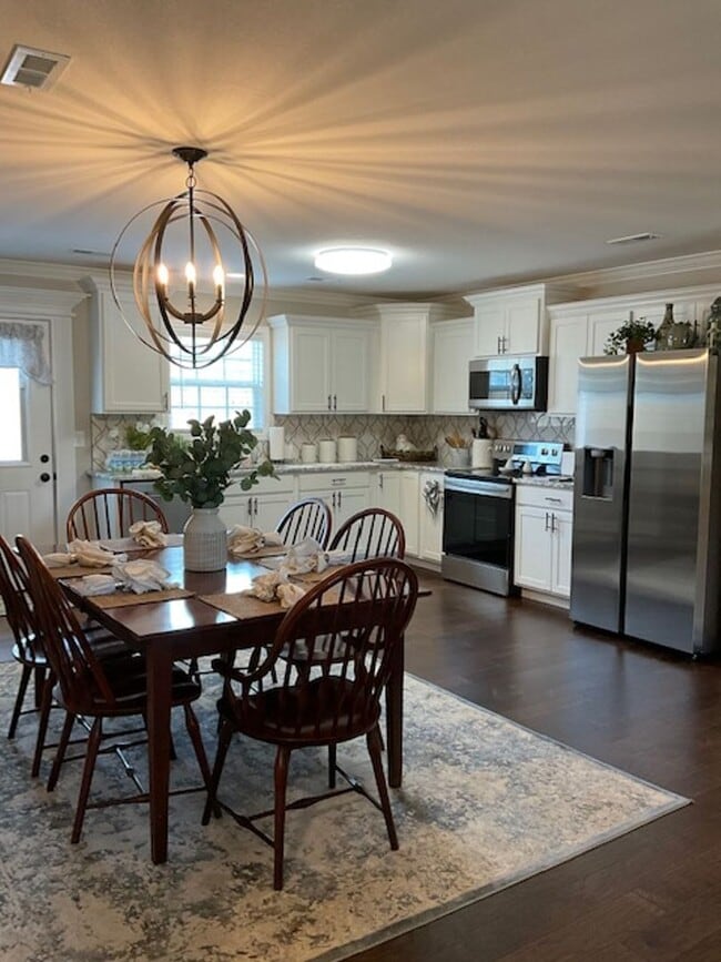 Photo - Maryville 37803 - 3 Bedroom 2 bath one level home just outside the city limits - Contact Ed Johns...