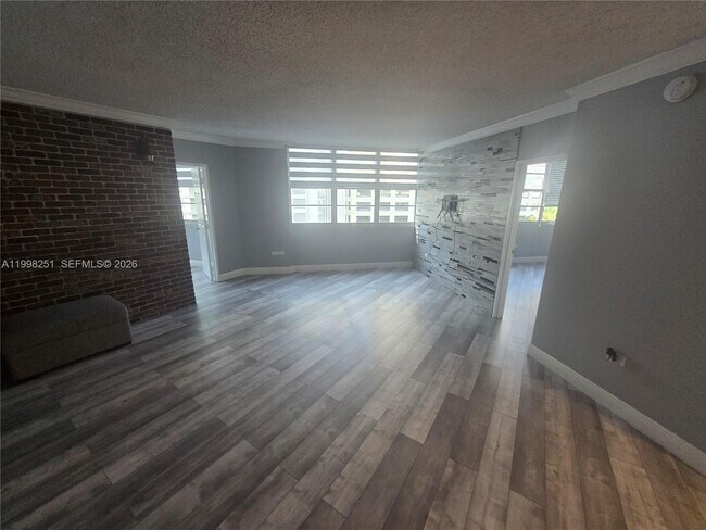 Photo - 825 Brickell Bay Dr Unit 750