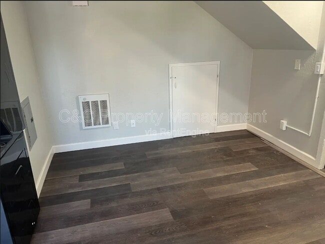 Photo - 1140 West St