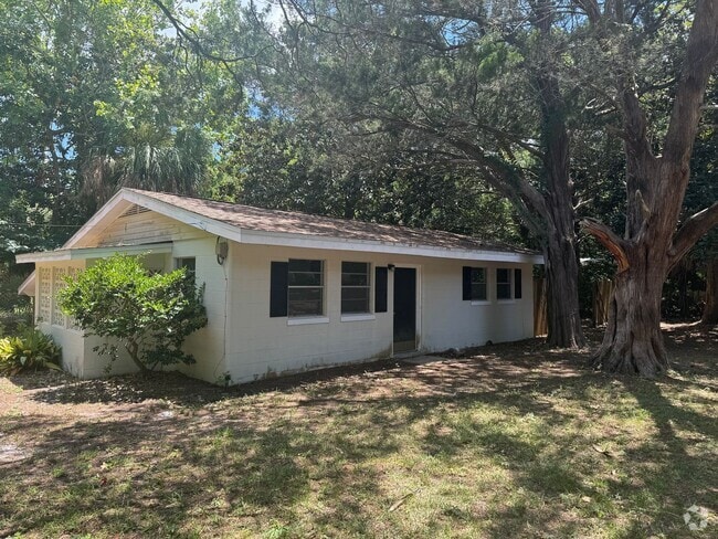 Building Photo - Destin home off of Calhoun