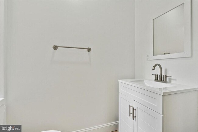 Photo - 17 N Millick St