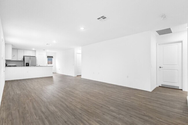 Photo - 10007 Kersey Ml