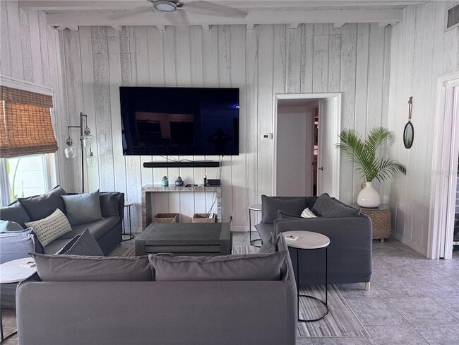 Photo - 6304 Beechwood Ave