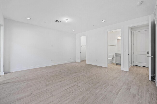 Photo - 5260 Beckman Ter