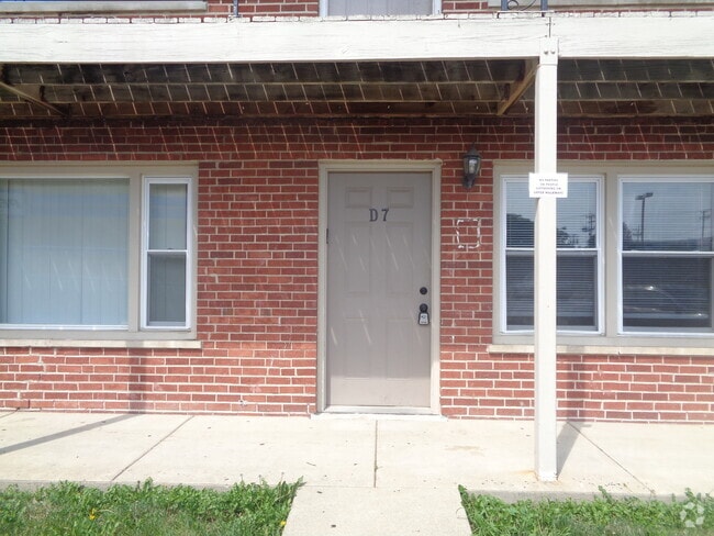 Building Photo - 1340 N Main St Unit D7 Rental