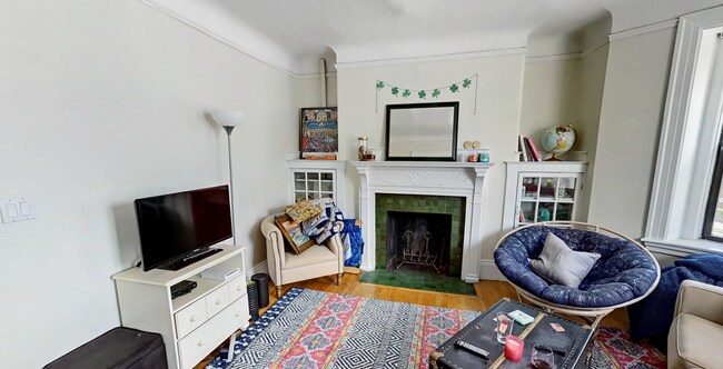 Photo - 54 Babcock St Unit 1