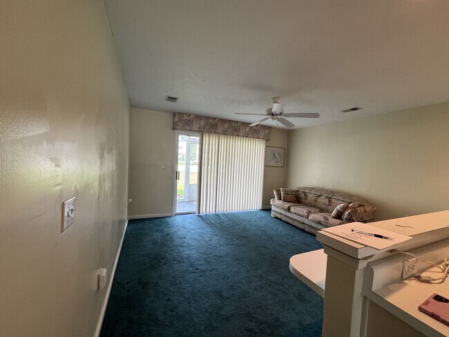 Photo - 556 White River Dr