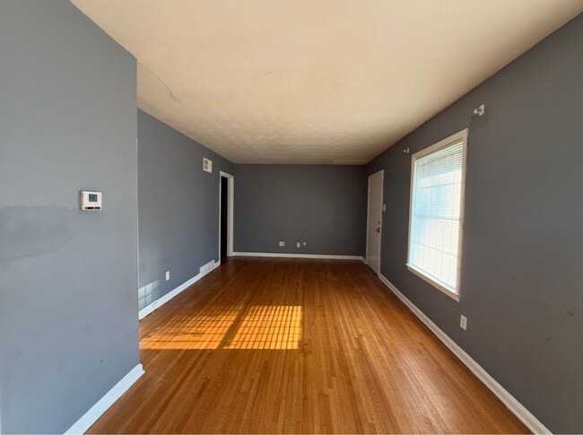 Photo - 4933 Leonard Rd