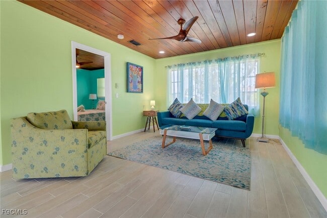 Photo - 2567 Cay Cove