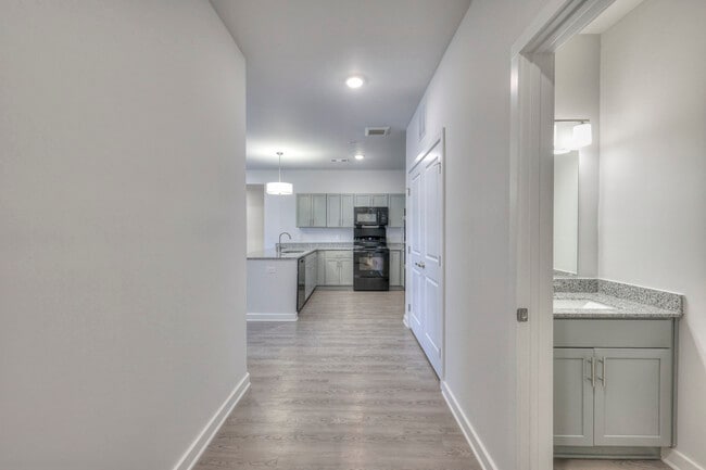 Photo - Blue Ridge Apartments