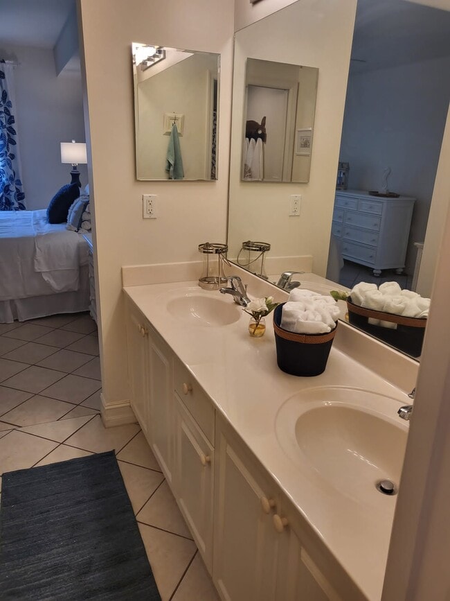 Photo - 7821 Great Heron Way Unit 104