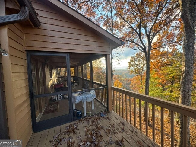 Photo - 664 Fox Run Dr