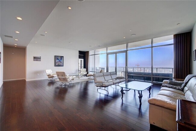 Photo - 200 Congress Ave Unidad 44K