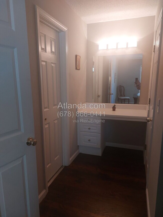 Photo - 3595 Woodbriar Cir Unit O 1