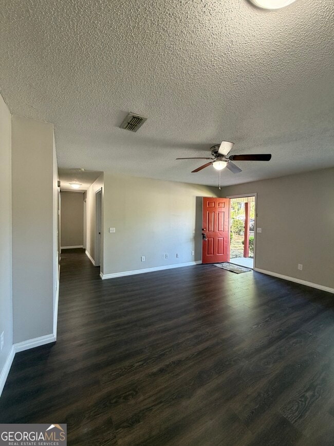 Photo - 73 Talbot Ct