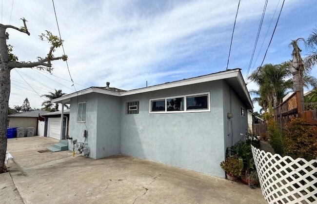 Photo - 4623-25 Mississippi St Unit 4625 Mississippi St