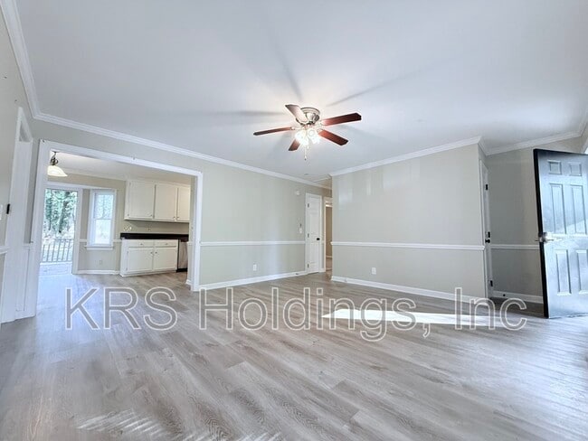 Photo - 1118 Country Club Ln