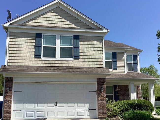 Building Photo - 7161 Lakeland Trails Blvd Rental