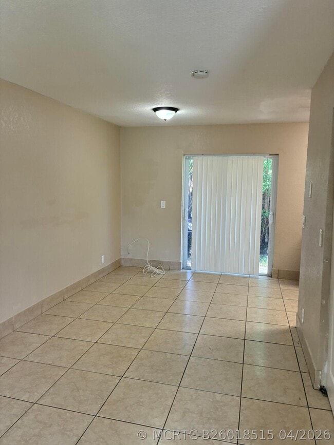 Photo - 1420 Barton Rd