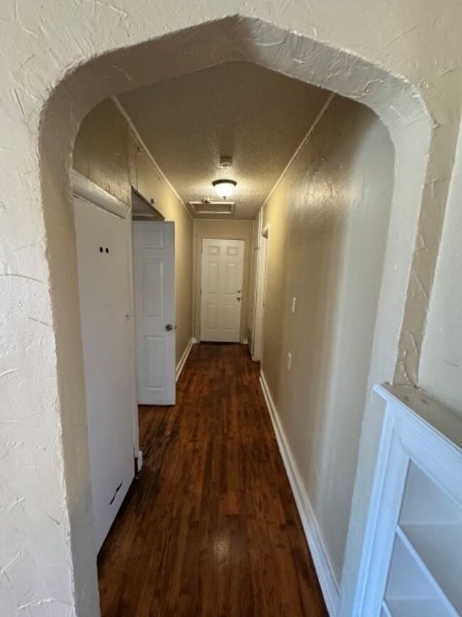 Photo - 3 bed 2 bath 1 car carport, new paint, wood floors, ready for move in!