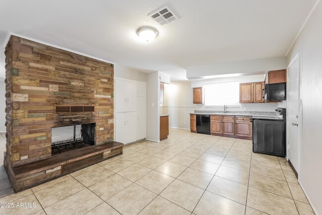 Photo - 5514 W Monterosa St