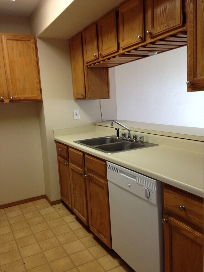 Photo - 4205 Hunting Meadows Cir