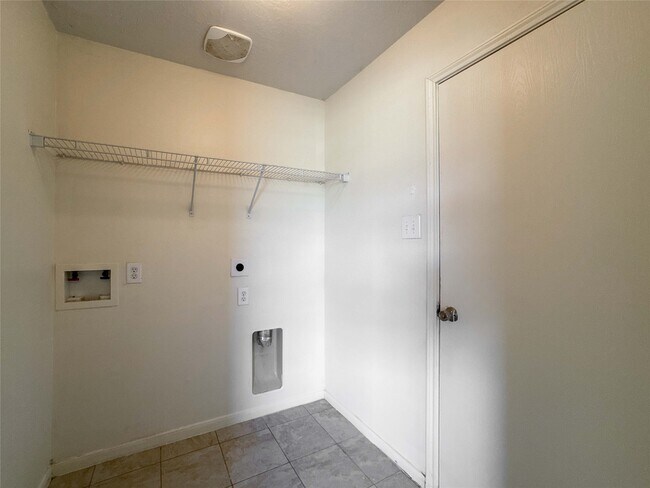 Photo - 4119 Knollwick Ct