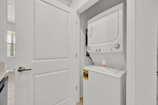 Photo - 1007 Theodore St