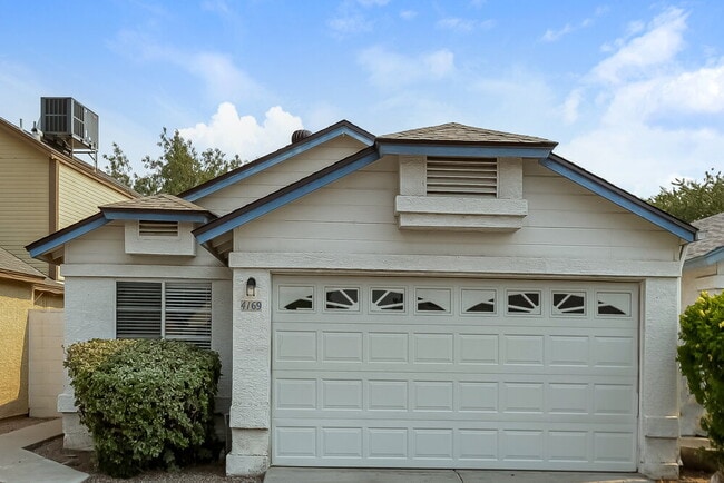 Building Photo - 4169 E Pecan Rd Rental