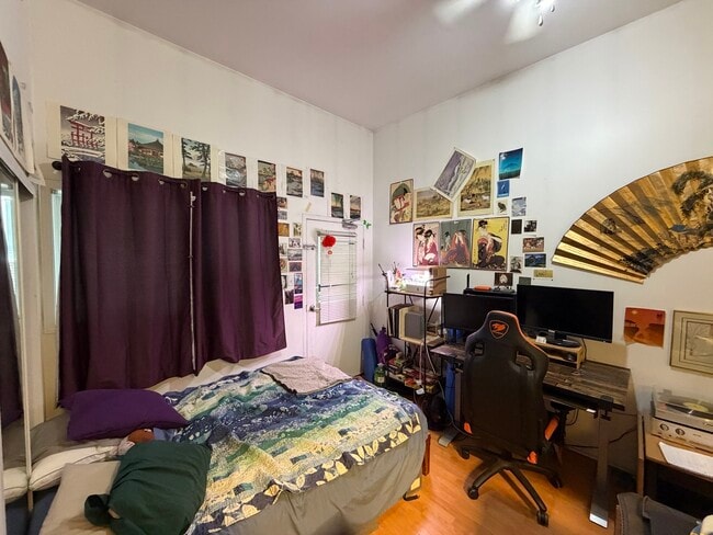 Building Photo - 362 Friel St Unit 19