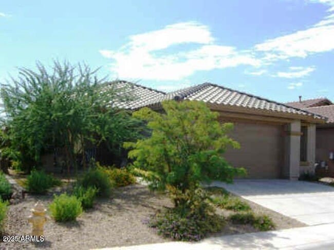 Building Photo - 42914 N Challenger Trail Rental