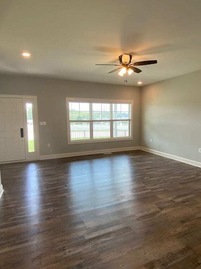 Photo - 2950 Smallhouse Rd