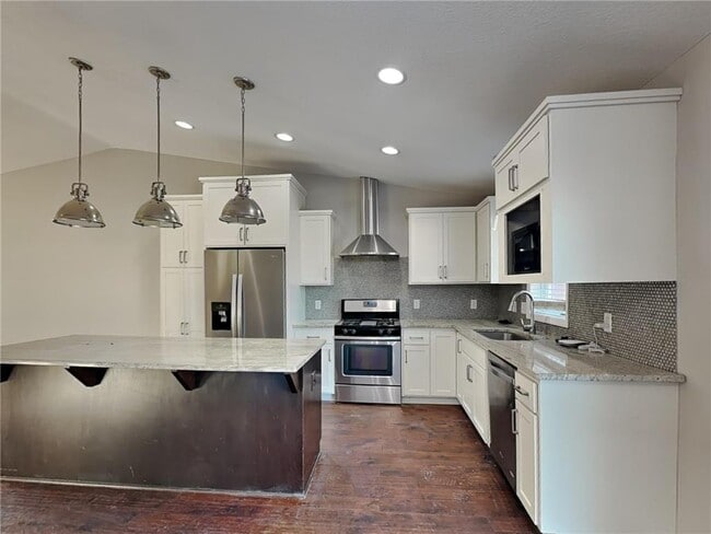 Photo - 1525 Independence Ave N