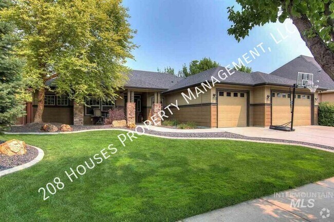 Building Photo - Immaculate Single-Level Home *50% off firs...